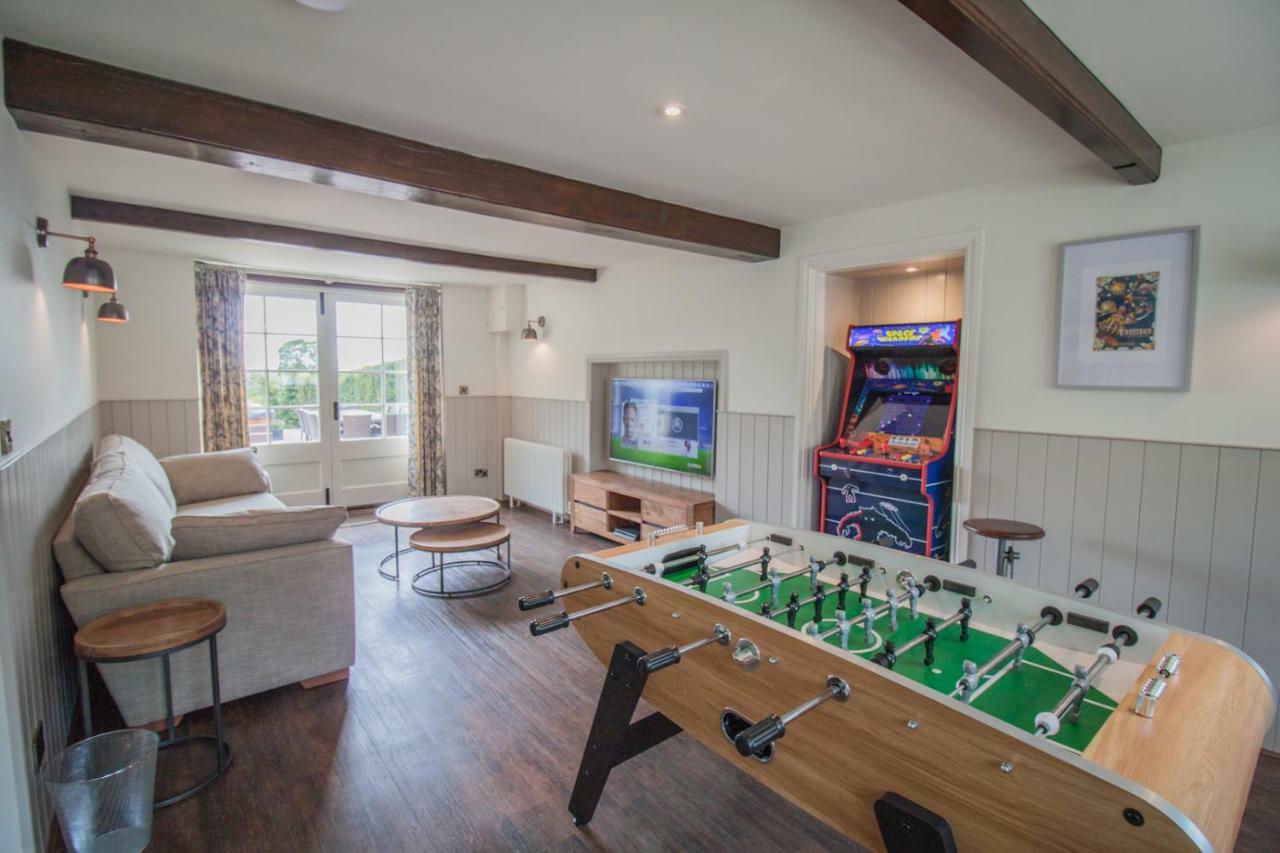 High Oaks Grange - Cottages ピカリング エクステリア 写真
