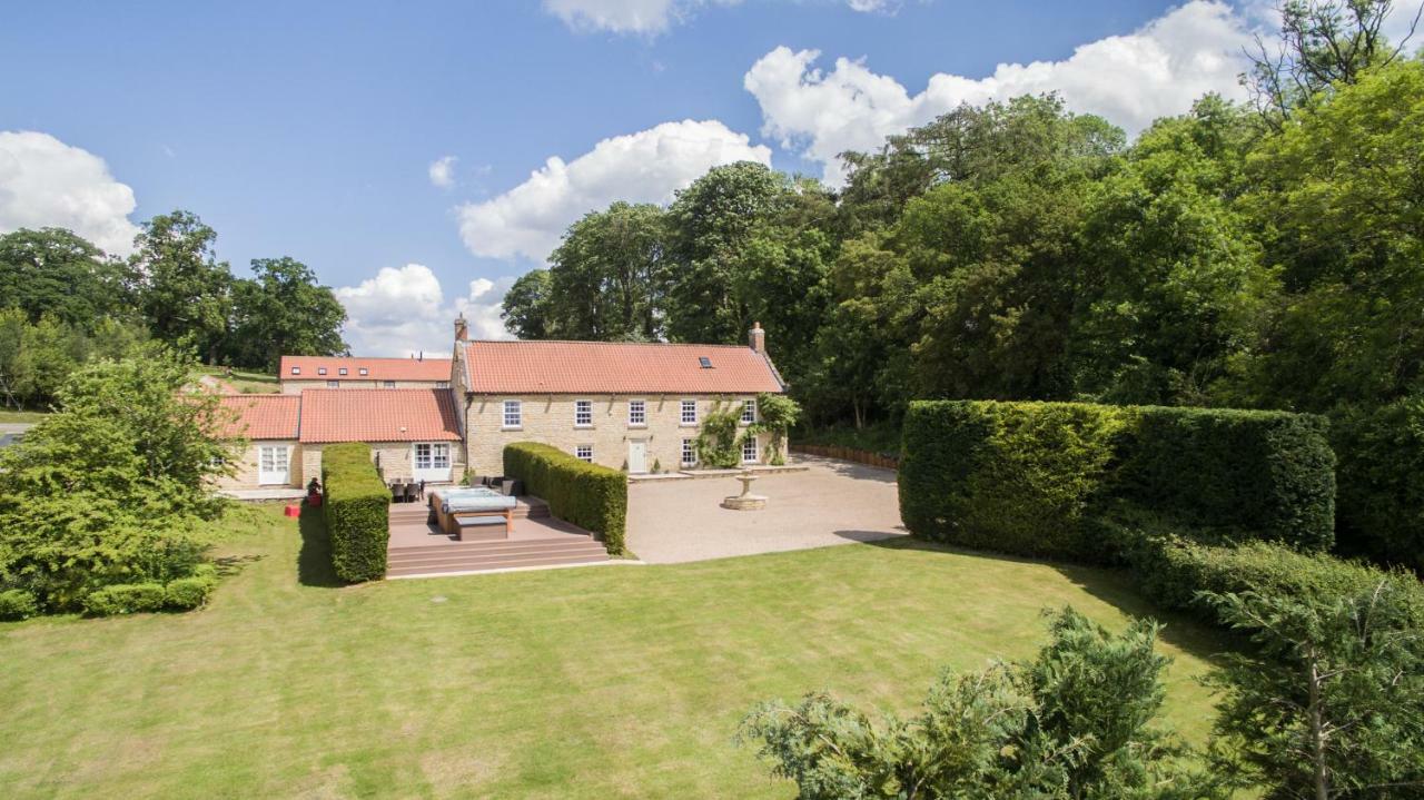 High Oaks Grange - Cottages ピカリング エクステリア 写真